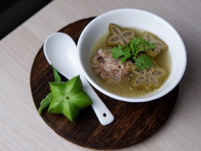 CANH GÀ HẦM TRÁI SACHI XANH DÀNH CHO NGÀY TRỞ LẠNH